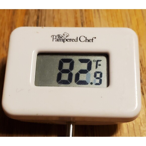 Pampered Chef digital pocket thermometer (no protective sleeve.) - Picture 1 of 6